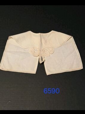Cream Decorative Detachable Collar